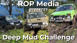 Mitsubishi Shogun VS Lada Niva VS Shogun Short in Deep Mud Hole [upl. by Lupien284]