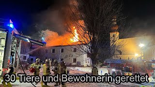 🔥 🚑 Vollbrand von Dachstuhl bei Bauernhof in St UlrichPillersee🚓🚒 [upl. by Erihppas]