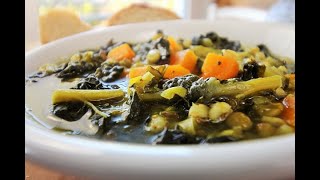 ZUPPA DI CAVOLO NERO CURCUMA E LEGUMI zuppa ignorante ZUPPA DETOX senza patate CON curcuma [upl. by Ennoved]