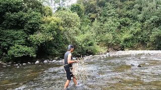 berburu sidat dan bebek hutan I camping di tepi sungai [upl. by Aydidey]