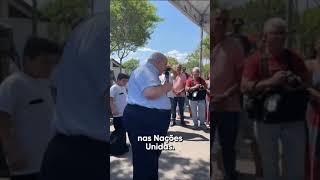 Prefeito Rafael Greca de Curitiba é flagrado em vídeo fazendo o quotLquot do presidente Lula [upl. by Beedon]