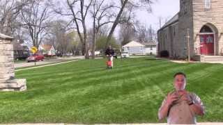 How To Fertilize The Lawn  Apply Lawn Fertilizer [upl. by Jesher]