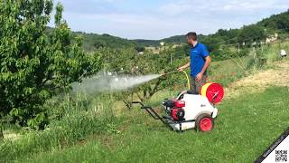 FARMER MOTOPOMPA A CARRIOLA 125 L CON AVVOLGITUBO  Prova in campo [upl. by Aneertak]