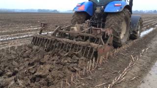 Spading Spitmachine Gramegna krukas spitter van Vug Gopro movie Newholland T6030 [upl. by Anitsim444]