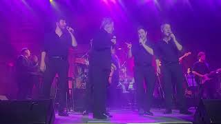 FRANKIE VALLI quotSHERRYquot 8324 SARATOGA MOUNTAIN WINERY LIVE 4K [upl. by Anwahsal]