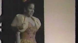 Teresa Berganza sings Pres des remparts de Seville [upl. by Kellie]