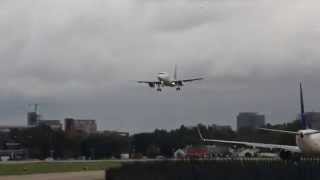 Aterrizaje con mucho viento en Aeroparque de un Airbus 320 [upl. by Nuahc]