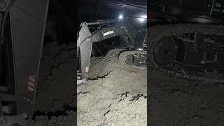 16 minutes of Huina 1593 digging sand [upl. by Yhtomot]