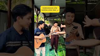 Yang nyanyi trakhir ngakak😂😂 cover music sambunglagu short shortvideo shortsfeed musiccover [upl. by Zakaria]