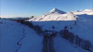 A vista de dron 10 Urbia  AizkorriAratz Elurrarekin [upl. by Ainwat]