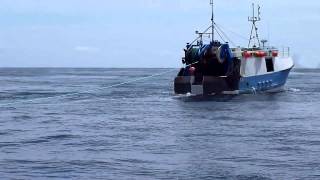 Trawler loses its net on reef 18th July 2015 [upl. by Asiulairam]