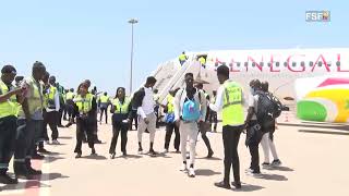 L’arrivée des Lions Sénégal à l’aéroport Blaise Diagne de Diamniadio  après leur match au Caire [upl. by Lilybelle]