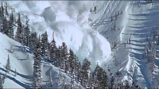 Impresionante Avalancha de Nieve en HD [upl. by Nilsoj]