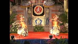 Kebyar Legong dance the winner of Gong Kebyar Festival 2003 [upl. by Lucila]