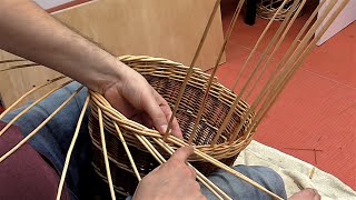 Willow Basket Weaving  Beginners Course  Part 7 The Border [upl. by Maher]