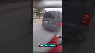 Este Policía Tiró GAS PIMIENTA al Motorista ❌ [upl. by Thayne]