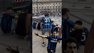 Ruttovibe legge le maglie dei tifosi del derby di Milano [upl. by Rina]