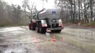 Fahrsicherheitstraining 2013  Fendt Vollbremsung auf nasser Fahrbahn [upl. by Mcnutt]