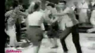 1957  Betinho e Seu Conjunto  Enrolando o Rock [upl. by Ransome222]