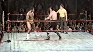 Stan Stasiak v Rocky Johnson [upl. by Nitneuq]