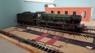 Hornby hall class steam loco 4936 kinlet hall [upl. by Ueihtam917]