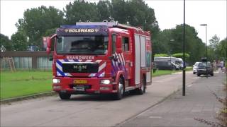 2882016 Uitslaande flatbrand Eerste beelden [upl. by Chassin]