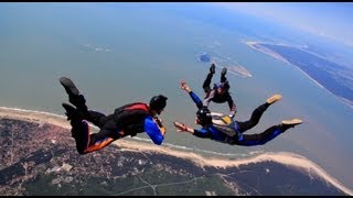 Stage PAC chute libre AdrenalineXperience Parachutisme Royan 2014 Chute libre PAC [upl. by Ennairac]