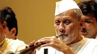 Raag Gunkali  Teen Taal  Bismillah Khan musicwithoutborders [upl. by Amabelle]