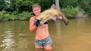 Catfish Noodling Grabbing Flatheads with the LEGENDS [upl. by Lenz]