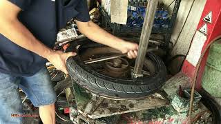 Projek Ex5 Rm200Pasang Tayar Saiz 8090 by Tyre Changer Machine [upl. by Nomihs]