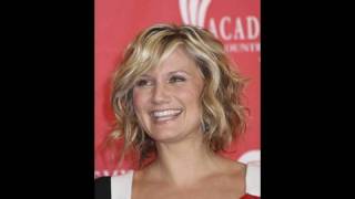 Jennifer Nettles Inspired Hair Tutorial How to Curls for shorter hair [upl. by Aihsemak]