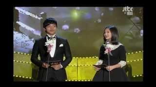 Engsub Paeksang Art Awards Jingoo  Yoojung CUT 120426 [upl. by Tamer122]