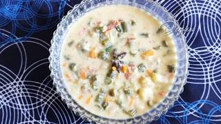 சுவையான ஹோட்டல் வெள்ளை குருமாSaravana Bhavan style white kurmaVellai kurma hotel style veg kurma [upl. by Edelstein655]