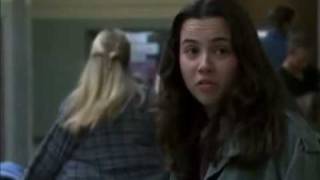 Linda Cardellini speaking Spanish [upl. by Hutt]