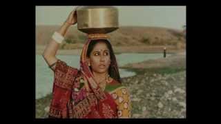 Smita Patil amp Naseeruddin Shah Mirch Masala [upl. by Acinomaj]