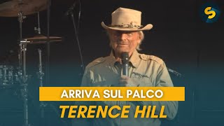 Annibale canta la sua colonna sonora de quotLo chiamavano Trinitàquot e sul palco arriva Terence Hill [upl. by Orest]