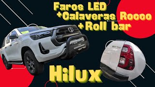 Accesorios para Toyota Hilux SR 2022  Faros LED  Calaveras Rocco  Roll bar GoRhino [upl. by Hsitirb697]