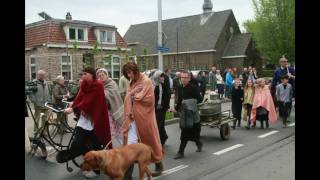 optocht Daarle bevrijdingdag 2010 [upl. by Elleira]