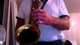 Christmas Song With a Buescher 156 Tenor Saxophone Ponzol Moutpiece Fibercell Ree [upl. by Ditmore947]