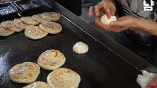 강릉 중앙시장 아이스크림호떡 치즈호떡  한국 길거리음식  Ice Cream Hotteok Cheese Hotteok Korean Street Food [upl. by Lhok986]