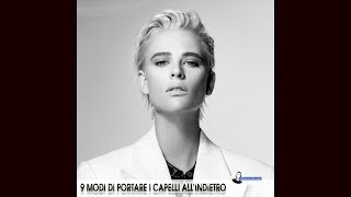 Capelli donna pettinati allindietro [upl. by Muirhead]