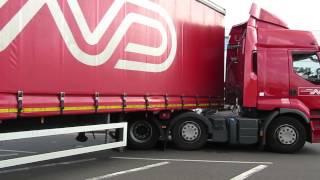 Video taken after lorry hit Orpington railway Bridge Lorry heads back the way it came [upl. by Runstadler]