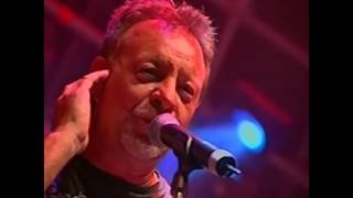 Los Piojos  Pensar en Nada Con Leon Gieco y Pappo en vivo [upl. by Aneel893]