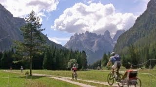 Der Lange Weg der Dolomiten  The Long Trail of the Dolomites [upl. by Ermanno630]