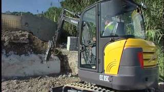 How to work on slopes with a Volvo Crawler Excavator Part 9 of 15 [upl. by Eibur391]