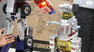 Unboxing Auto Transform Transformers Grimlock G1 Flagship by Robosen [upl. by Boulanger]