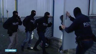 Illegale sigarettenhandel opgerold 45 miljoen peuken in beslag genomen  RTL NIEUWS [upl. by Nnaycart545]