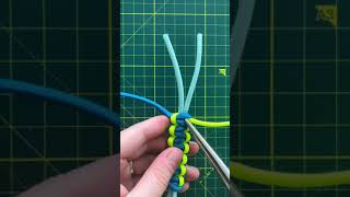 Clean finish cobra knot  How to end a paracord knot  DIY paracord tutorial for beginners [upl. by Einnil]