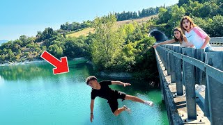 GIOVANNI SI E LANCIATO DAL PONTE  😱  by Charlotte M [upl. by Victoria]