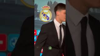 Arda Güler imza törenini İspanyolca bitirdi quotHala Madrid Graciasquot [upl. by Belden]